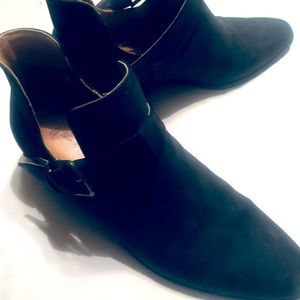 Wonderly size 9. NWOT